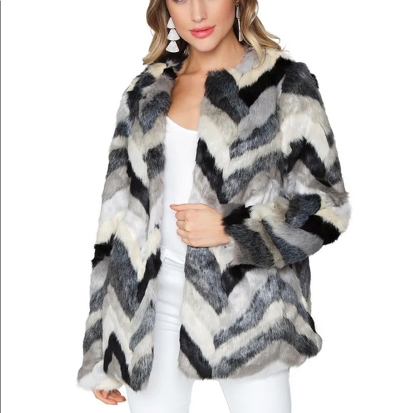Fashion Pass Chevron Faux Fur Jacket - Picture 2 of 8